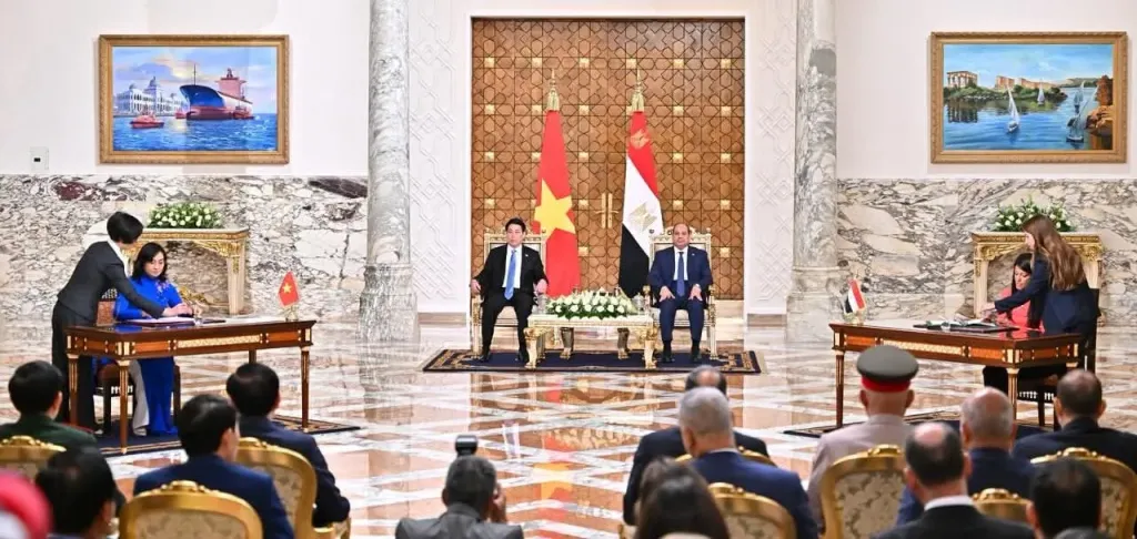 وزيرة التخطيط توقّع مذكرة تفاهم مع نائبة وزير الصناعة والتجارة بفيتنام لتعزيز التنمية الاقتصادية بين البلدين