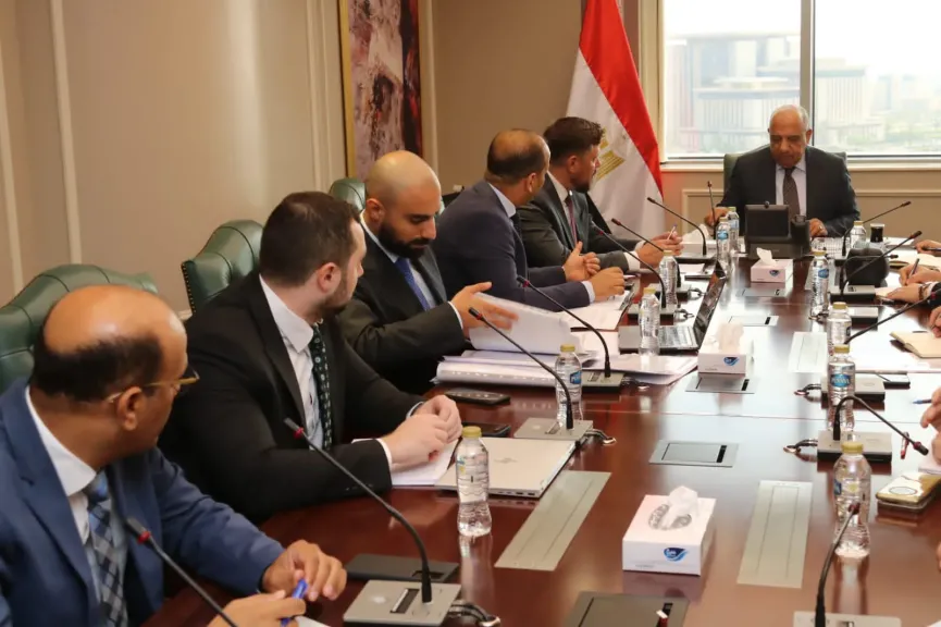 وزير الكهرباء يبحث مع روساتوم ورئيس الهيئة العربية للتصنيع توطين صناعة الأنظمة والمعدات