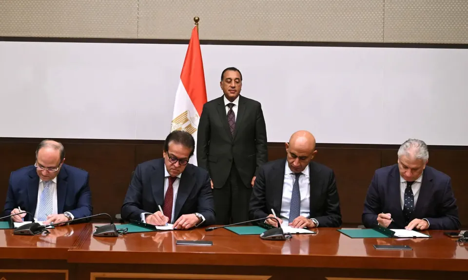 رئيس الوزراء يشهد توقيع بروتوكول تعاون مشترك لإنشاء وتطوير خمس مدارس تكنولوجيا تطبيقية مُتخصصة في صناعة الأدوية