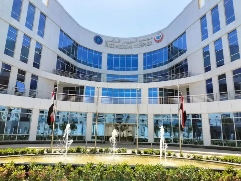 نجاح أول عملية قلب مفتوح لتغيير الشرايين التاجية (CABG) بمجمع السويس الطبي كأولى ثمار مشروع التميز الإكلينيكي