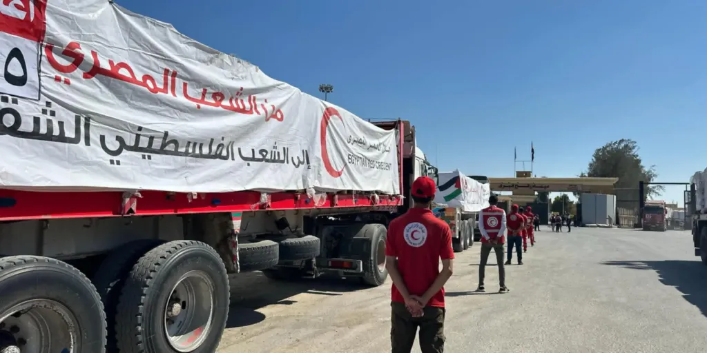 الهلال الأحمر المصري: مصر قدمت أكثر من نصف مليون طن مساعدات للأشقاء بقطاع غزة
