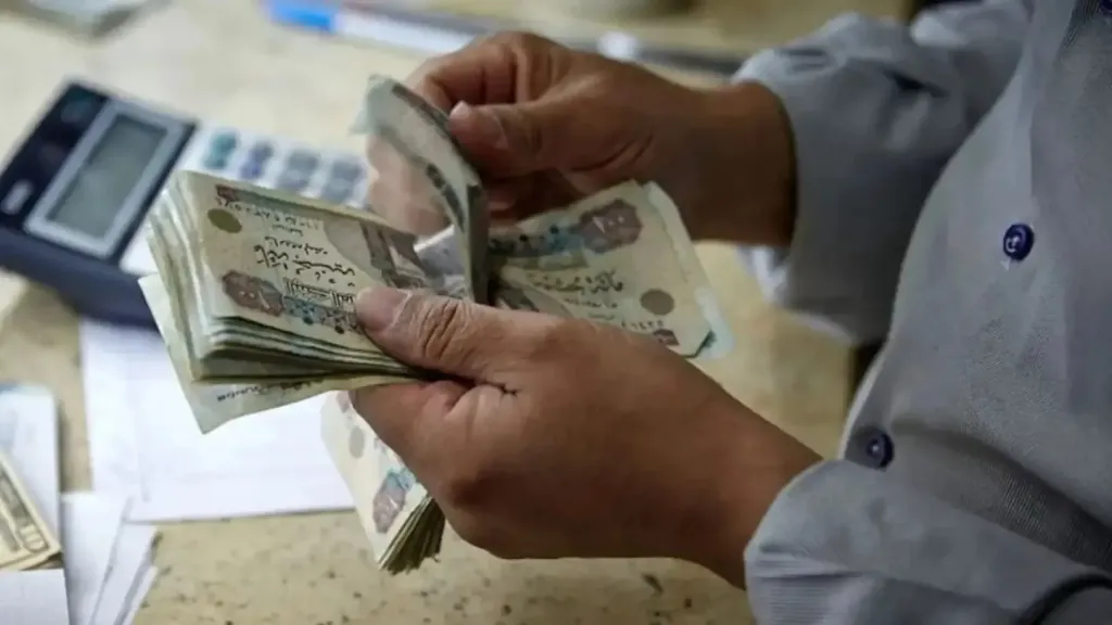 حقيقة وقف صرف المعاشات لمن تجاوز السبعين لشيوخ المهنة لتلك الفئة