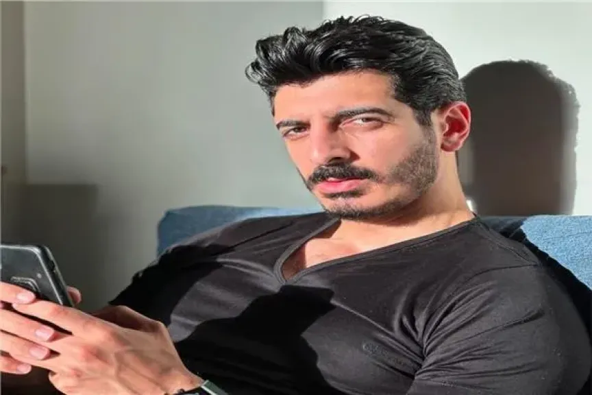 إخلاء سبيل البلوجر شاكر ومدير أعماله في اتهامهما بحيازة سلاح ومخدرات
