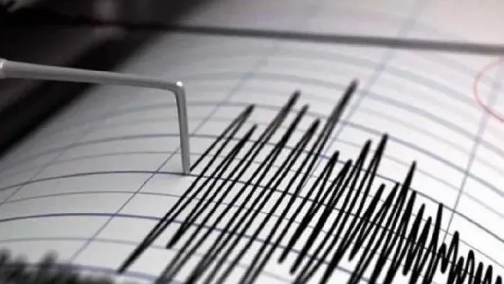هزة أرضية على بعد 877 كيلو مترا شمال مطروح بقوة 6.2 درجات
