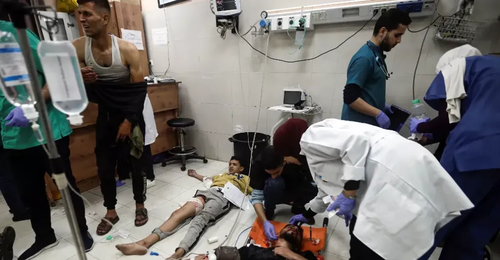 الصحة العالمية”: أكثر من 14,800 مريض في غزة بحاجة إلى رعاية طبية عاجلة