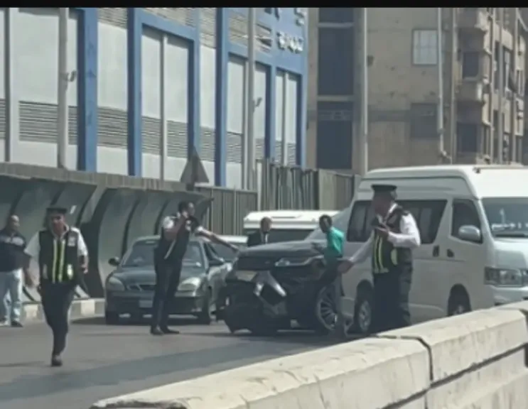 تفاصيل حادث كوبري اكتوبر والقبض علي قائد السيارة