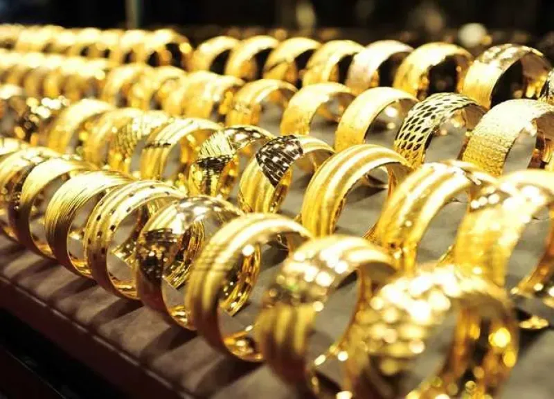 استقرار اسعار الذهب مع بداية تعاملات اليوم السبت بعد تراجع الأمس