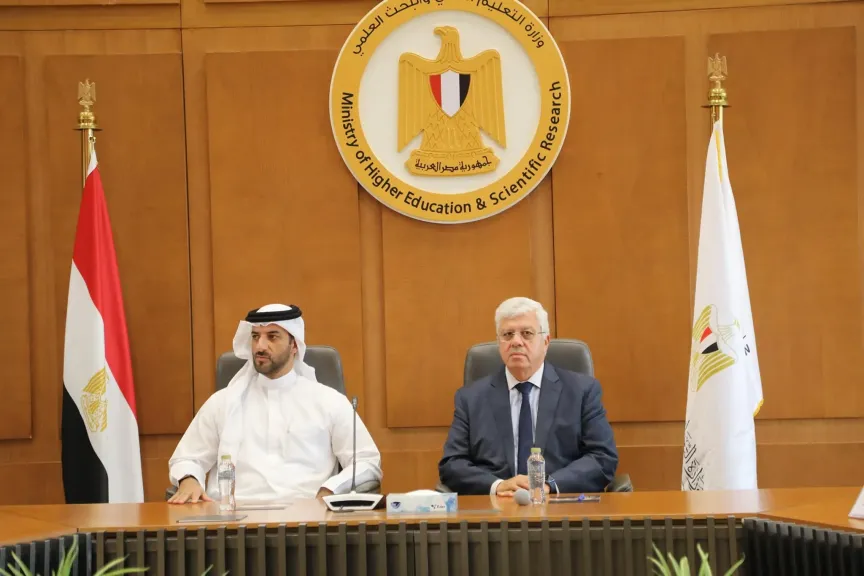 وزير التعليم العالي يبحث سبل التعاون مع نائب حاكم الشارقة