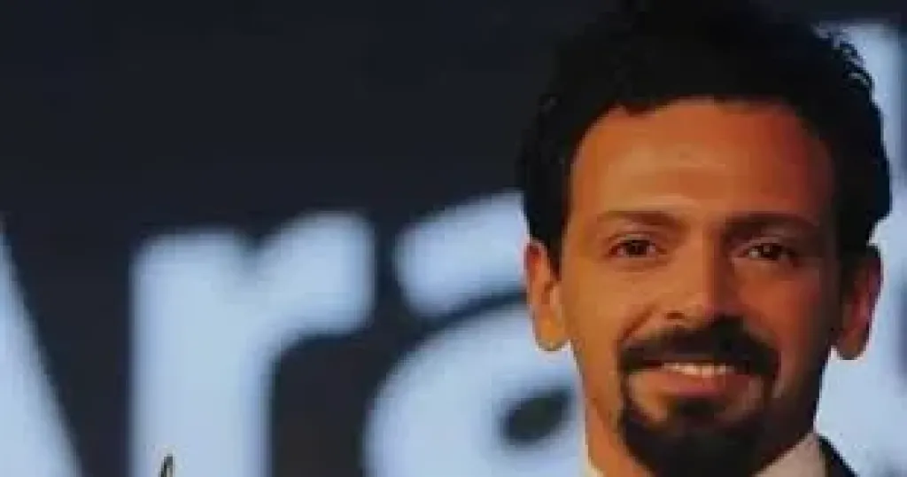 جثمان ”تيمور تيمور” يصل لمسجد المشير لإداء صلاة الجنازة