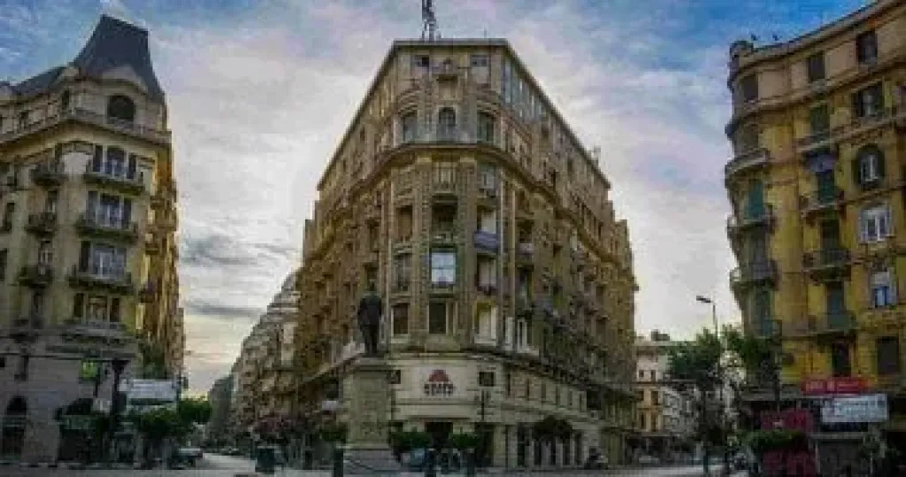 ما مصير الوحدة السكنية في حال وفاة المستأجر الأصلي قبل انتهاء المهلة المحددة؟ أعرف التفاصيل