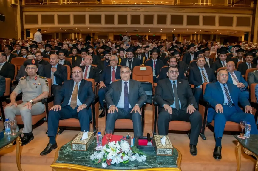وزير الدولة للإنتاج الحربي يشهد حفل تخرج دفعة جديدة من الأكاديمية المصرية للهندسة والتكنولوجيا المتقدمة