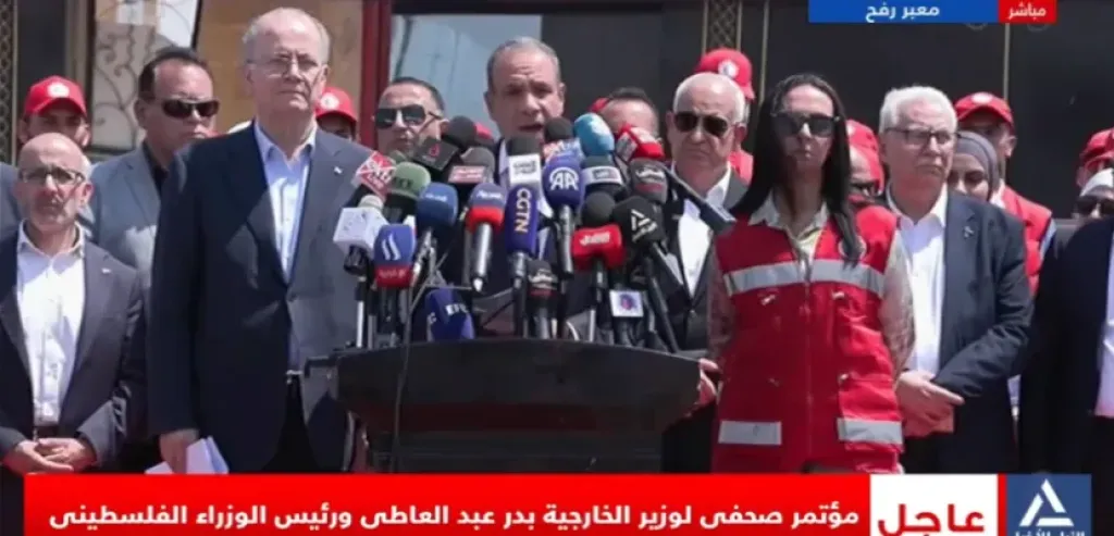 وزير الخارجية من أمام معبر رفح : موصلة الضغط علي إسرائيل لوقف إطلاق النار والسماح غير المشروط بدخول المساعدات الإنسانية