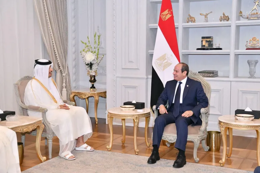 الرئيس السيسي يستقبل الشيخ محمد بن عبد الرحمن آل ثاني رئيس الوزراء القطري