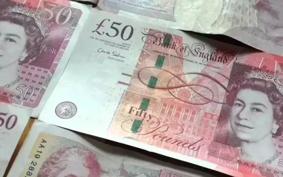 سعر الجنيه الإسترليني اليوم الثلاثاء 7 أكتوبر أمام الجنيه المصري| تحديث لحظي من جميع البنوك
