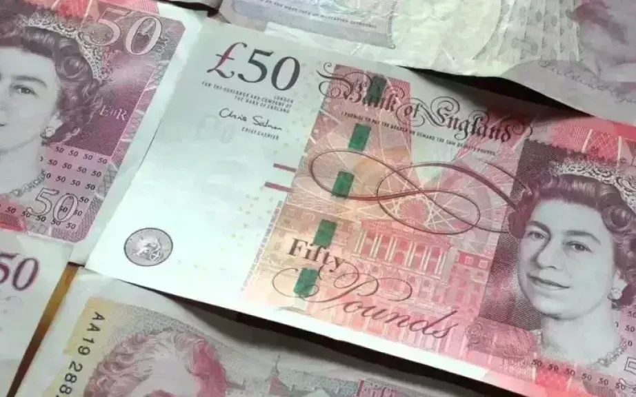 سعر الجنيه الإسترليني اليوم الإثنين 13 أكتوبر أمام الجنيه المصري| تحديث لحظي من جميع البنوك