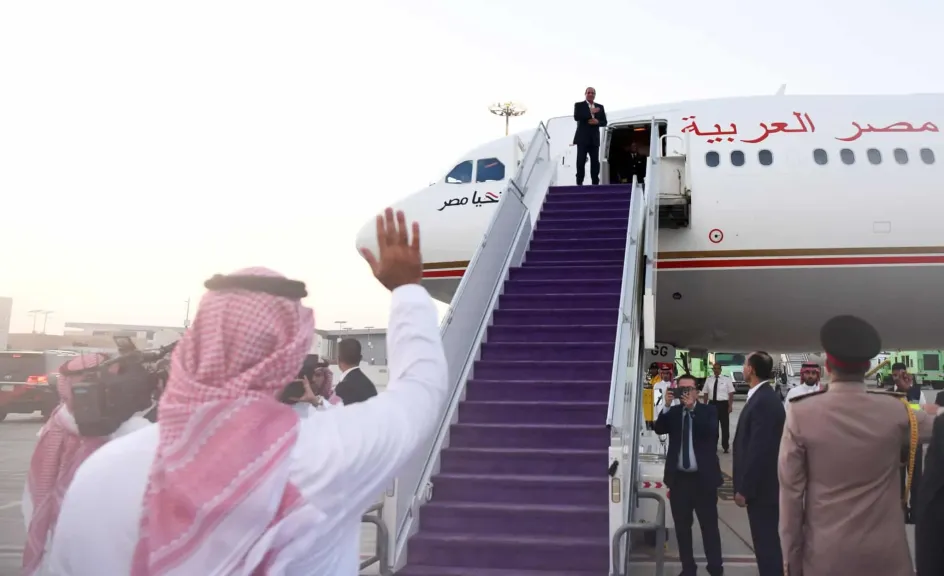 الرئيس السيسي يعود إلى أرض الوطن عقب مباحثات ثنائية مع ولي العهد السعودي في نيوم