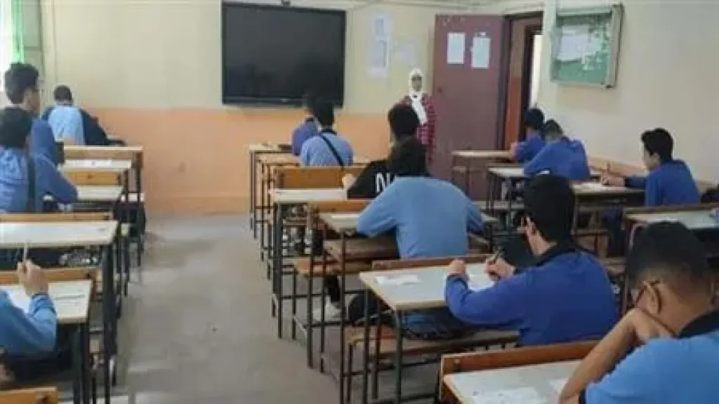 12 ألف طالب وطالبة يؤدون أمتحانات الدور الثاني بالثانوية العامة