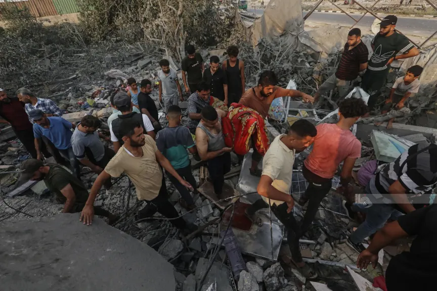 شهداء ومصابون في قصف الاحتلال عدة مناطق في قطاع غزة