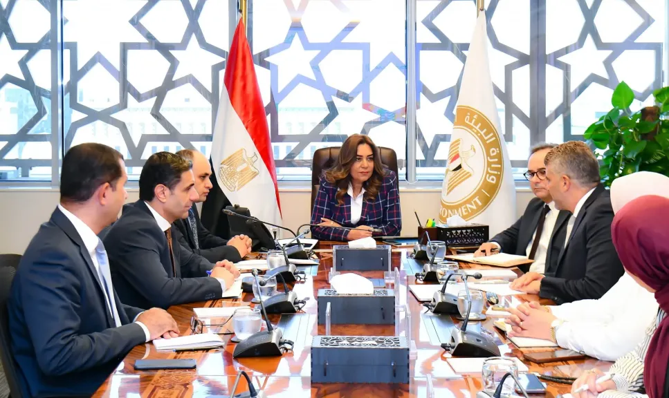 ”عوض” تستعرض الموقف التنفيذي وآخر مستجدات ما تم تنفيذه بمشروع شرم الشيخ خضراء  ”جرين شرم”