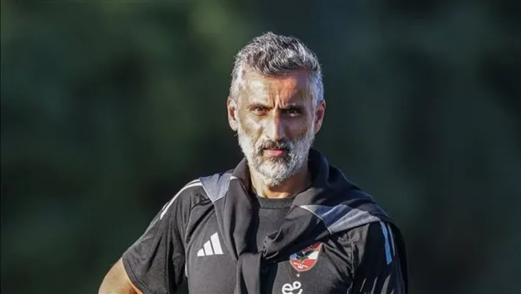 ريبيرو يواجه لاعبي الأهلي بأخطائهم أمام غزل المحلة