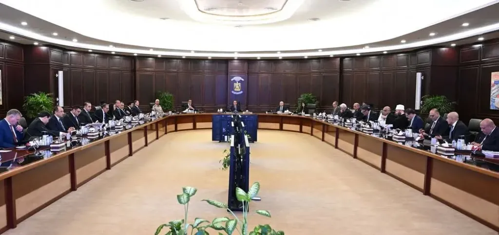 رئيس الوزراء يحدد معايير استحقاق الوحدات البديلة للمتضررين من الإيجار القديم