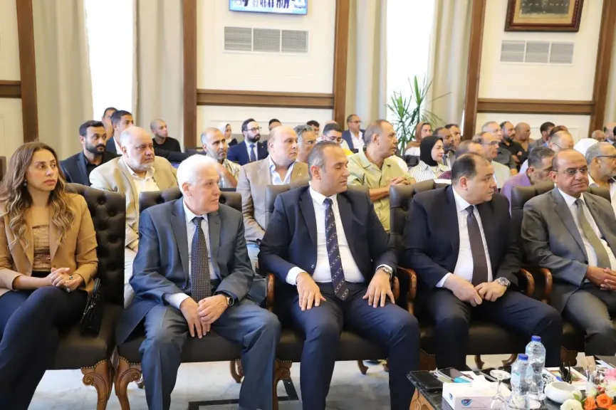 غرفة الإسكندرية تبحث مع وزير القوى العاملة مستجدات قانون العمل الجديد