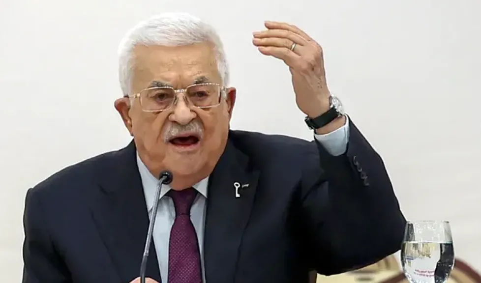 الولايات المتحدة تلغي تأشيرات محمود عباس وقادة السلطة الفلسطينية