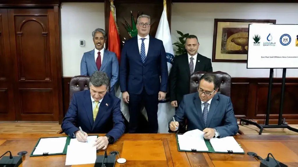 وزارة البترول: توقيع 4 اتفاقيات للقابضة للغازات الطبيعية مع شركات عالمية