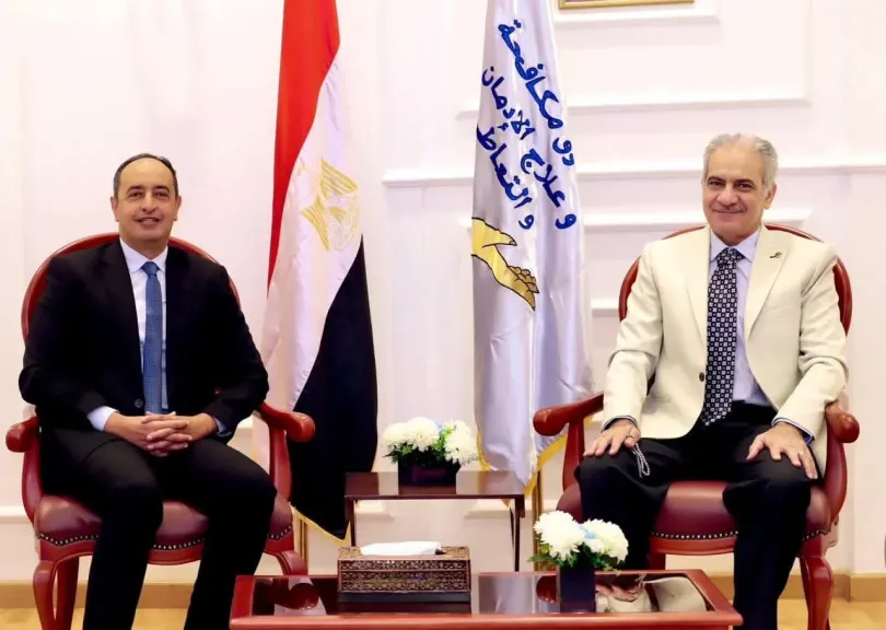 مدير صندوق مكافحة الإدمان ورئيس جامعة أسوان يعلنان عن فتح باب التقدم لأول دبلوم مهني للأخصائيين الاجتماعيين