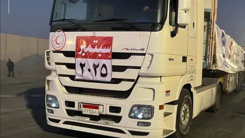 الهلال الأحمر المصري يدفع بـ2750 طن مساعدات غذائية وإغاثية إلى غزة