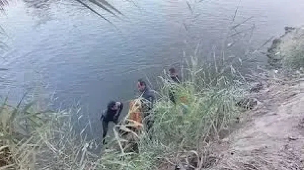 مصرع طفل غرقا ونقل والده في حالة حرجة إلى المستشفى بالغربية