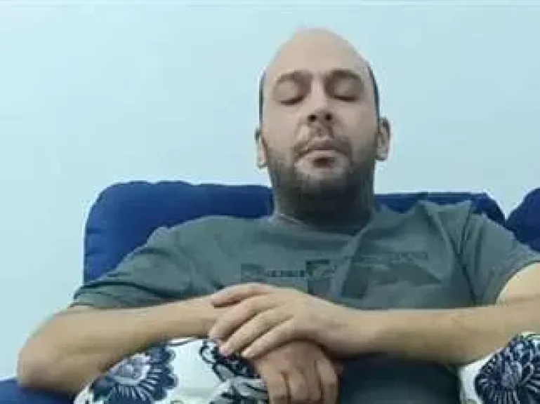 الرئيس السيسي يتواصل هاتفيًا مع طبيب بشري بعد تعيينة رئيسًا لصندوق مخاطر المهن الطبية