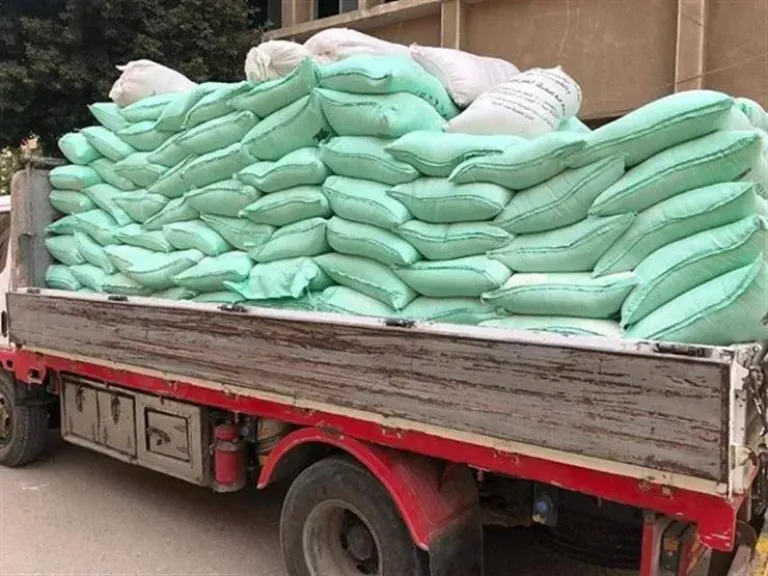 ضبط 11 طن دقيق مدعم خلال حملات مكبرة لشرطة التموين لضبط الأسواق