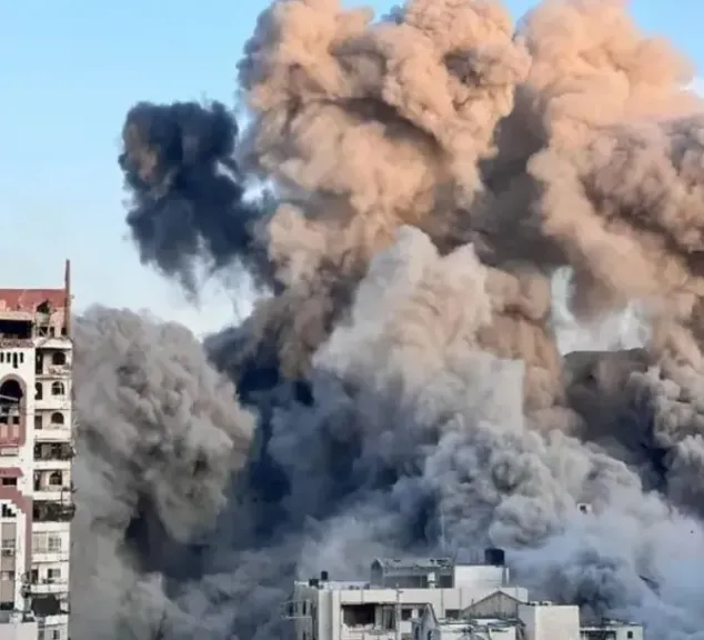 إسرائيل تقصف برجا مدنيا جديدا في مدينة غزة