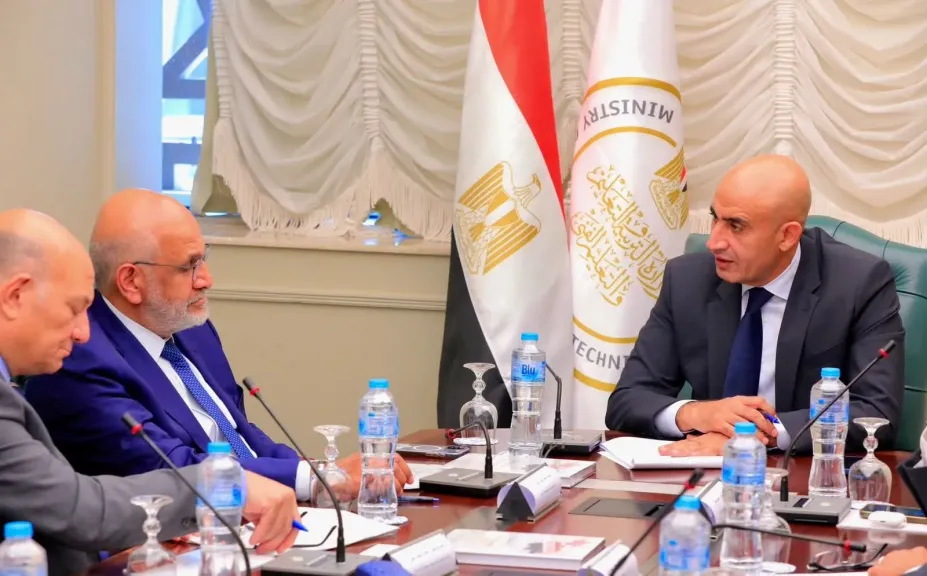 وزير التربية والتعليم يلتقي المدير التنفيذي لمصر بمجموعة البنك الدولي