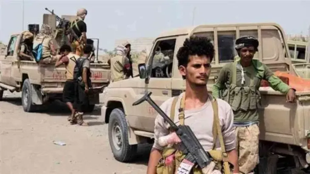 الحوثيون يعلنون استهداف مطار أبها بصاروخ باليستي.. وتصعيد جديد يطال المطارات السعودية
