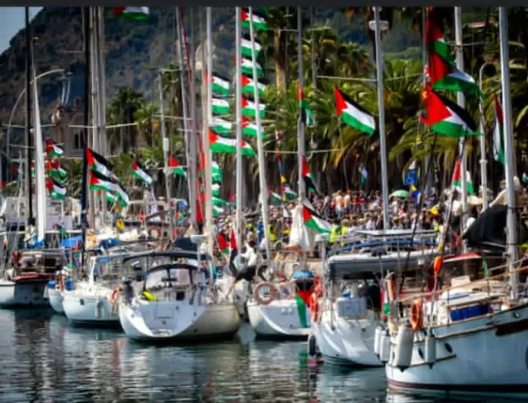 8 سفن ضمن أسطول الصمود العالمي تغادر تونس نحو غزة