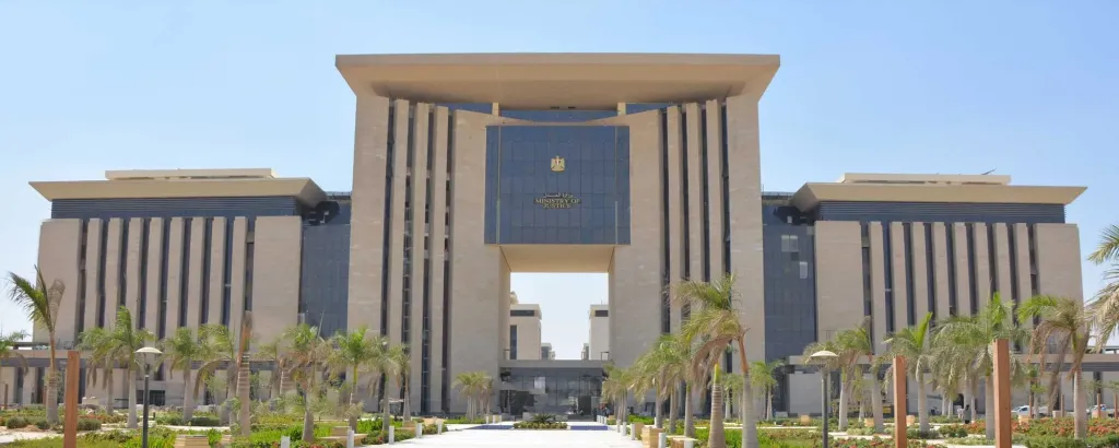 أعضاء النيابة العامة الجدد يحلفون اليمين بحضور وزير العدل والنائب العام وأعضاء مجلس القضاء الأعلي