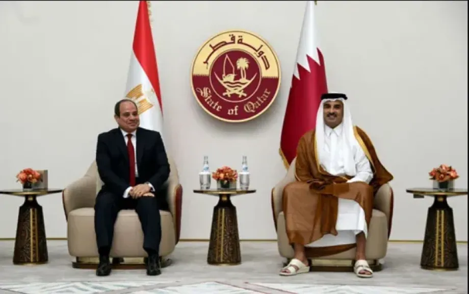 الرئيس السيسي خلال لقاء أمير قطر: مستعدين لتقديم كل صور الدعم لصون سيادة قطر والحفاظ علي سلامة أراضيها