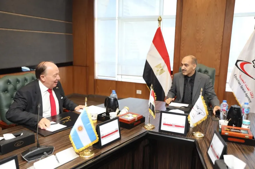 وكالة الفضاء المصرية تستقبل السفير الأرجنتيني لبحث سبل التعاون الفضائي