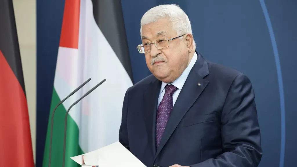 رئيس السلطة الفلسطينية يرحب بإعلان وزير الخارجية البرتغالي الاعتراف بدولة فلسطين المستقلة وذات السيادة
