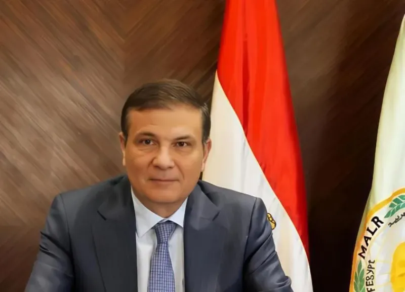 وزير الزراعة للمزارعين: استمرار صرف أسمدة الموسم الصيفي حتى 10 أكتوبر المقبل