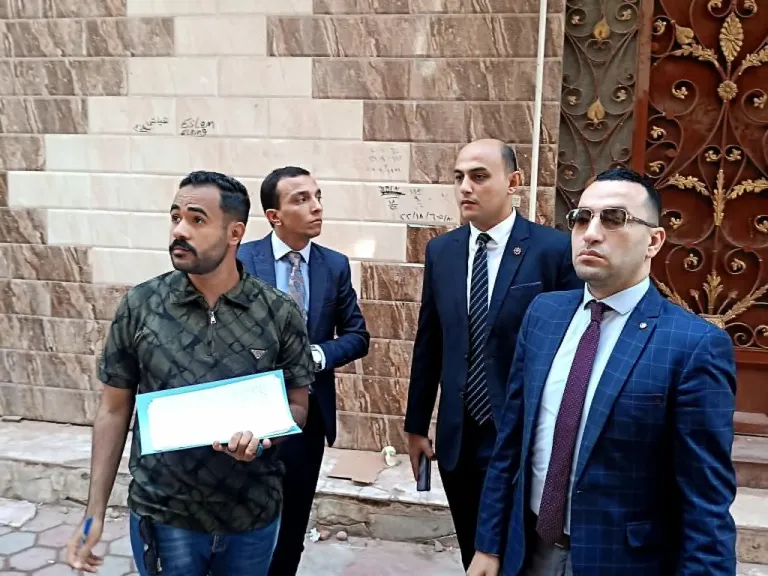 بعد معاينة موقع الحريق.. النيابة الإدارية تأمر بحصر كل الأنشطة المملوكة لمالك مصنع المحلة المحترق لبيان مدى استيفائها للشروط