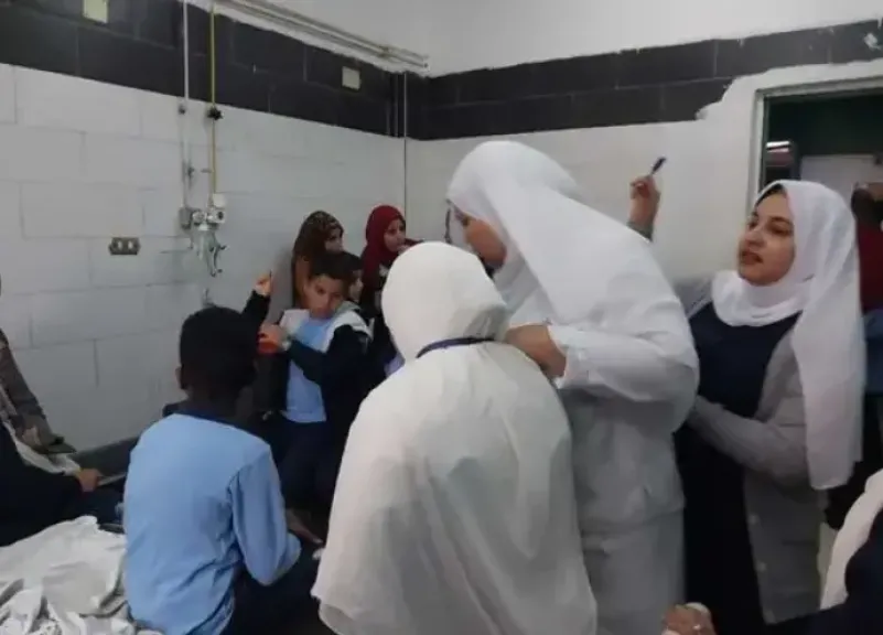 تفاصيل إصابة 14 طالبة باختناق في مدرسة للصنايع بنات بالزقازيق