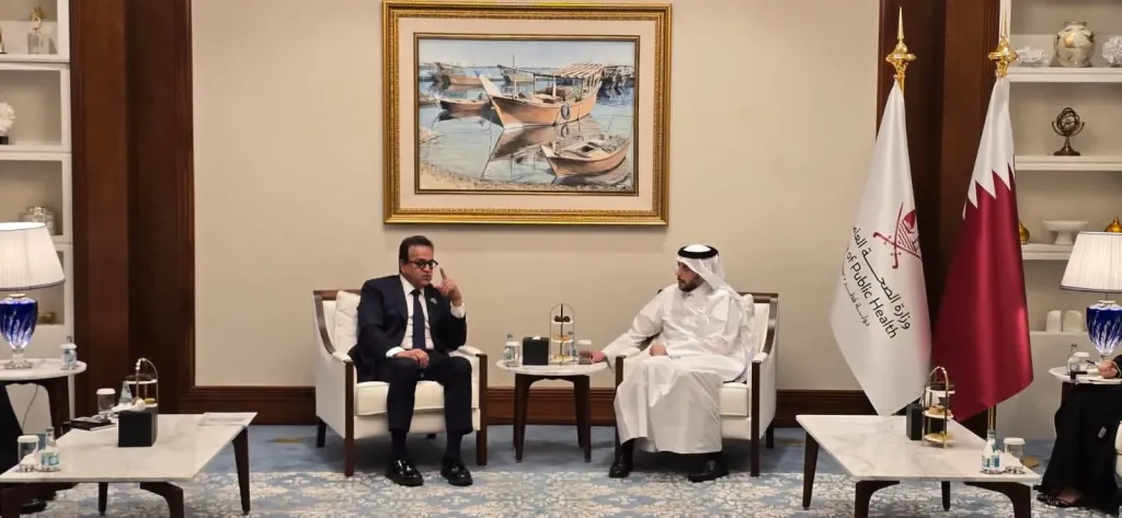 وزير الصحة يبحث مع نظيره القطري دعم القطاع الصحي في غزة وتعزيز التعاون الصحي الثنائي