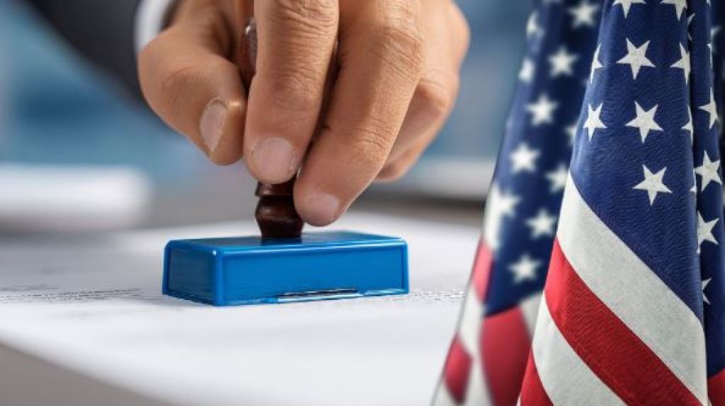 كيف احصل على ترجمة معتمدة من السفارة الأمريكية بالقاهرة؟