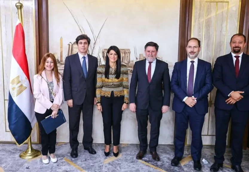 رانيا المشاط تبحث مع وفد منظمة التعاون الاقتصادي والتنمية تطورات تنفيذ البرنامج القُطري مع المنظمة