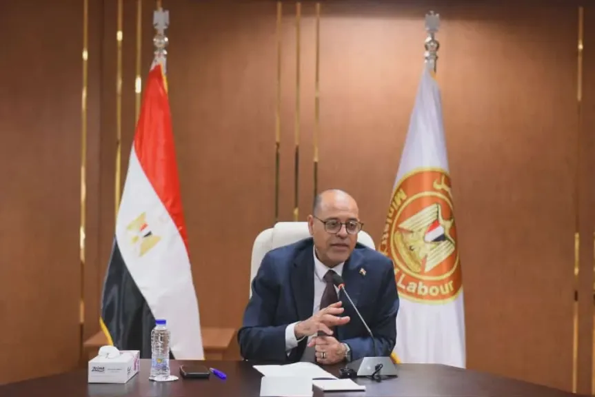 وزير العمل يترأس إجتماع اللجنة التشريعية المُختصة بإعداد مشروع قانون العمالة المنزلية