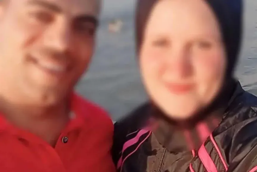 ”أدعولة بالرحمة” زوجة المتهم بقتل أولادة تخرج في بث مباشر وتعترف بالحقيقة