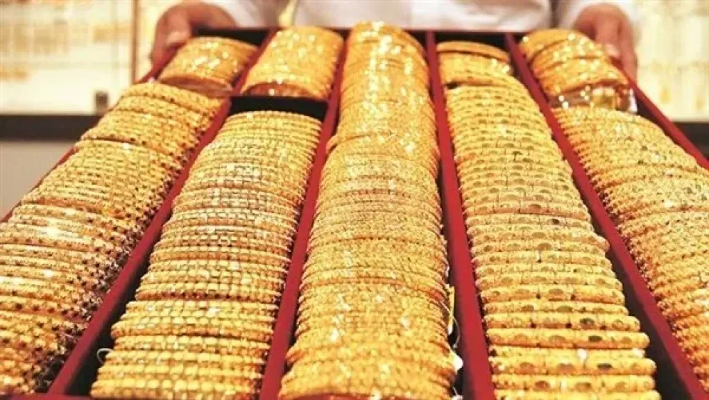 سعر عيار 21 الآن بالمصنعية خلال تعاملات منتصف اليوم الثلاثاء 14 اكتوبر 2025